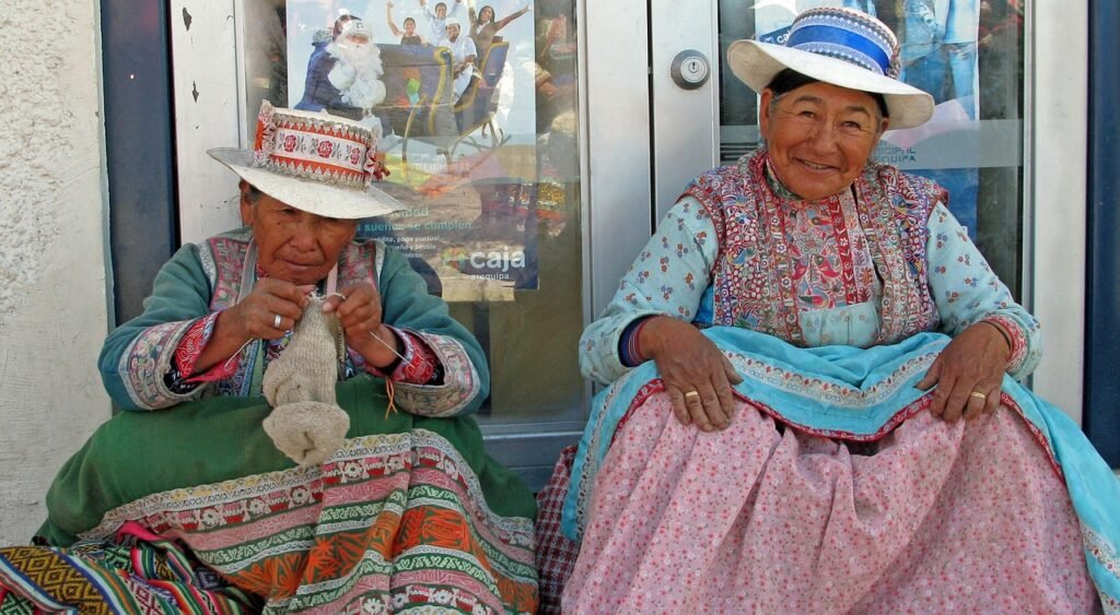 peru, chivay, peruvian women-336152.jpg